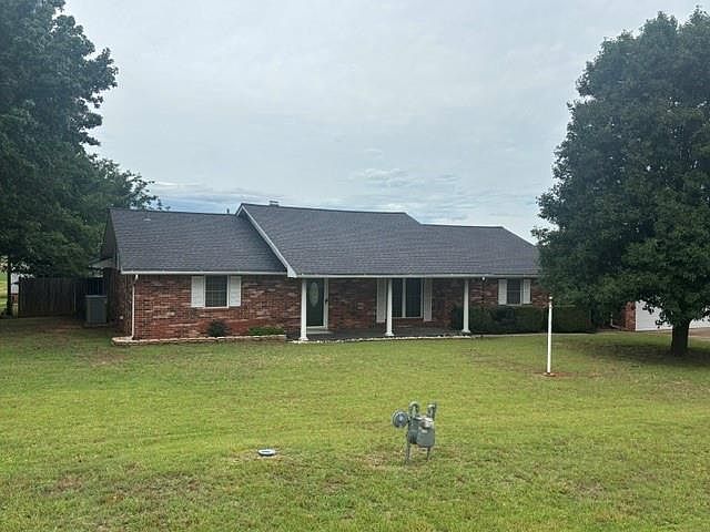 1st image of 700 Lola Ave