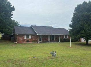 700 Lola Ave, Lindsay, OK 73052
