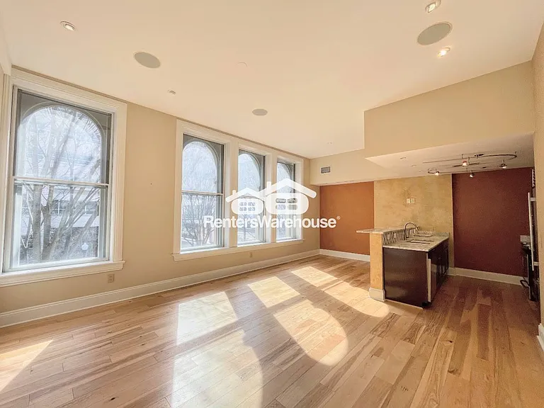 219 Granby St #20 — Photo 6