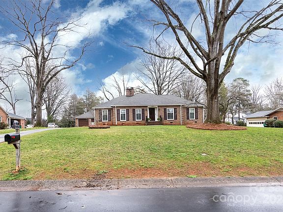 2nd image of 5514 Lansing Dr