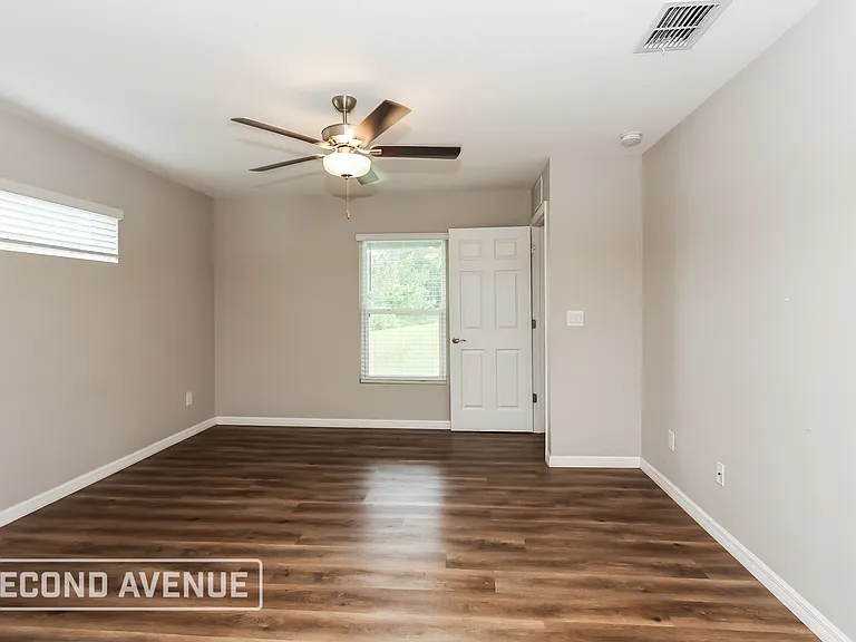 3908 23rd St SW — Photo 9