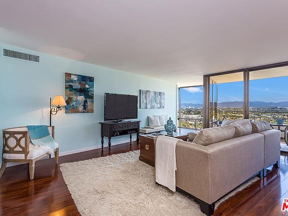 4th image of 4316 Marina City Dr Unit 1127
