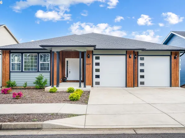 1447 Elm Ave, Cottage Grove, OR 97424