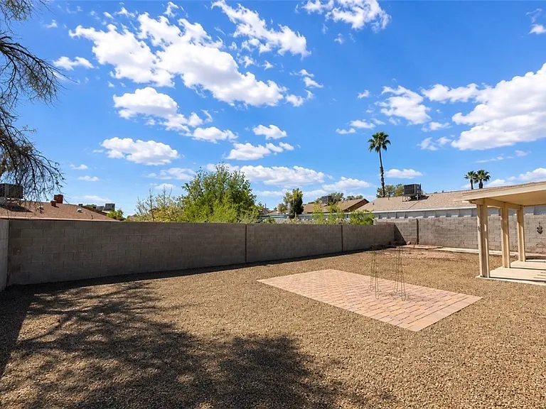 6491 W Viking Rd — Photo 5