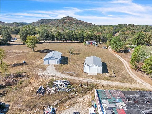 3rd image of 17831 Private Road 2261