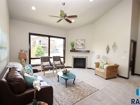 4th image of 7307 Grand Arbor Ct