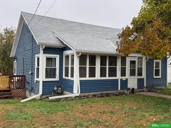 1709 L St, Tekamah, NE 68061