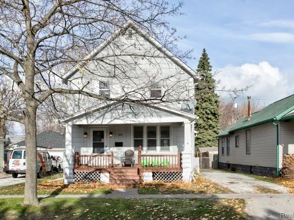 827 Chestnut St, Port Huron, MI 48060