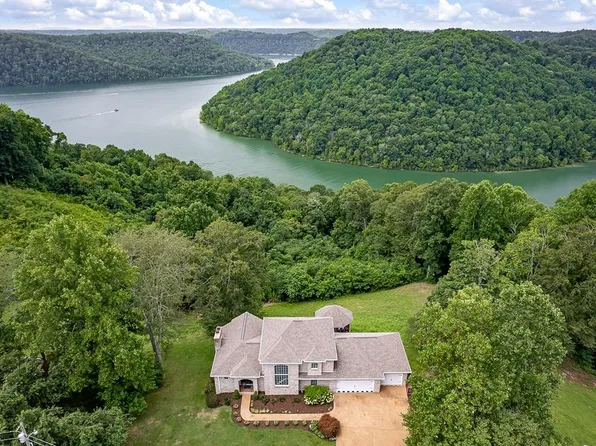 1450 Lafever Ridge Rd, Silver Point, TN 38582