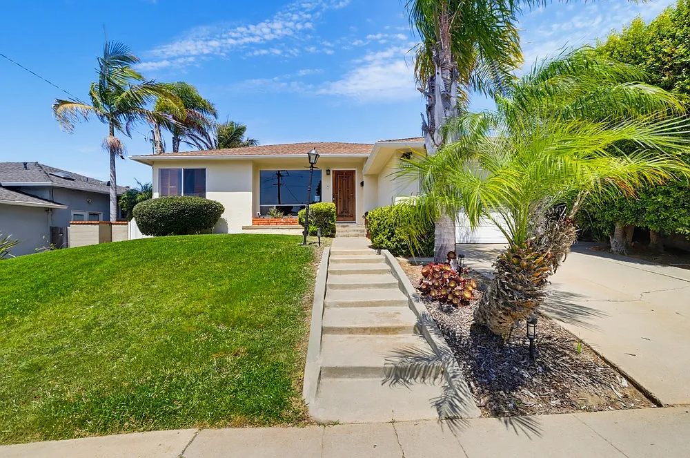 4052 Alicia Dr — Photo 1