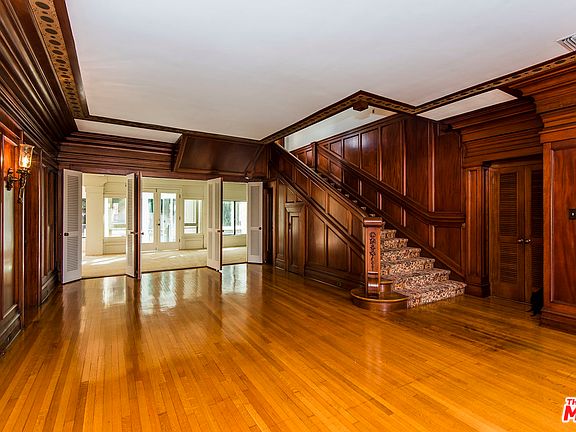 3rd image of 100 Fremont Pl