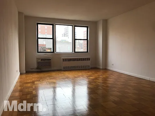 Rented by Mdrn Residential | media 4