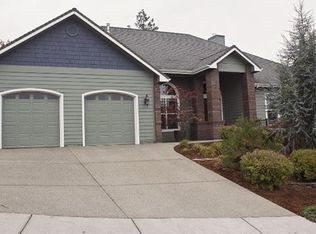 1941 NW Sunview Pl, Grants Pass, OR 97526