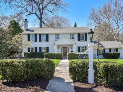 794 N Park Blvd, Glen Ellyn, IL, 60137