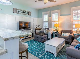 92-1074-4 Olani St, Kapolei, HI 96707