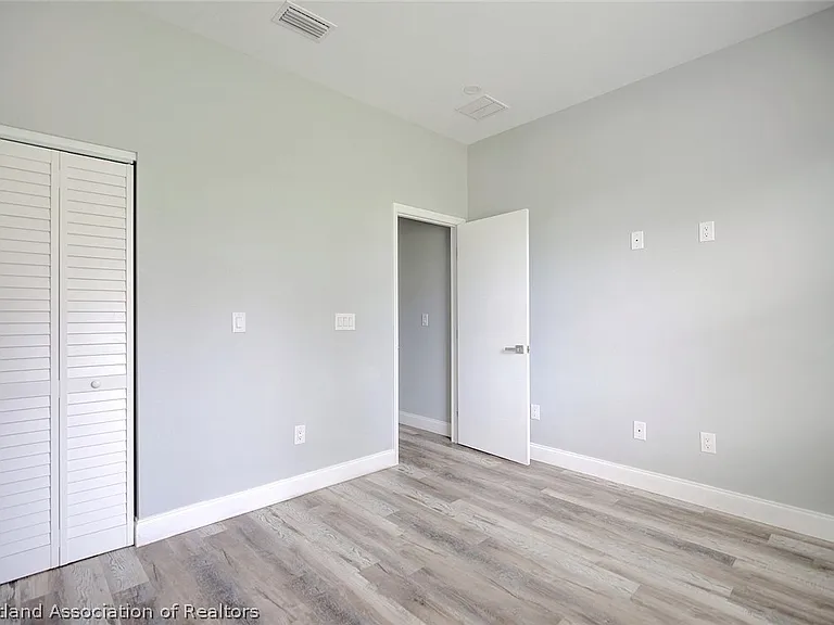 2545 N Odessa Rd — Photo 20