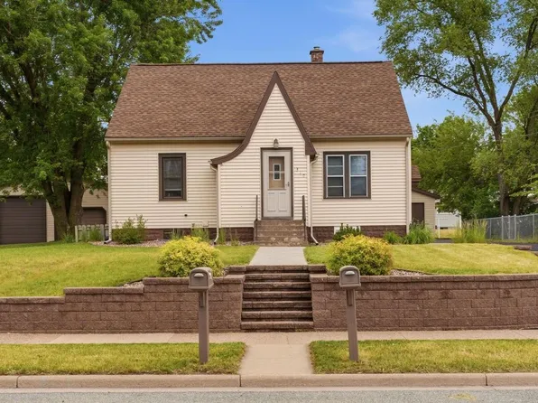 310 9th AVENUE N N, Onalaska, WI 54650