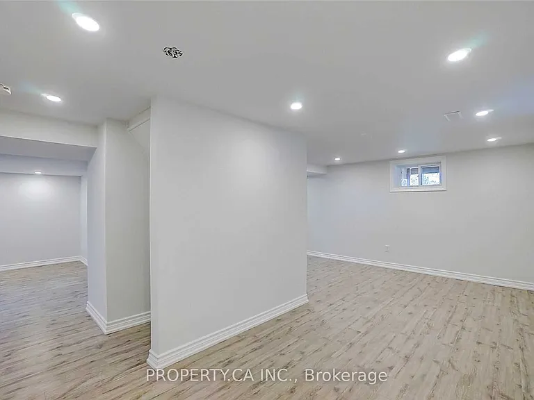 39 Farrell Ave — Photo 20