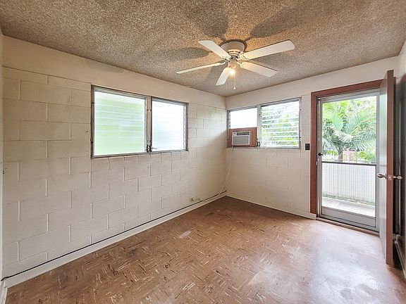 4th image of 830 University Ave APT 8