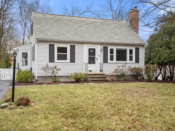 52 Ivan St, Lexington, MA 02420