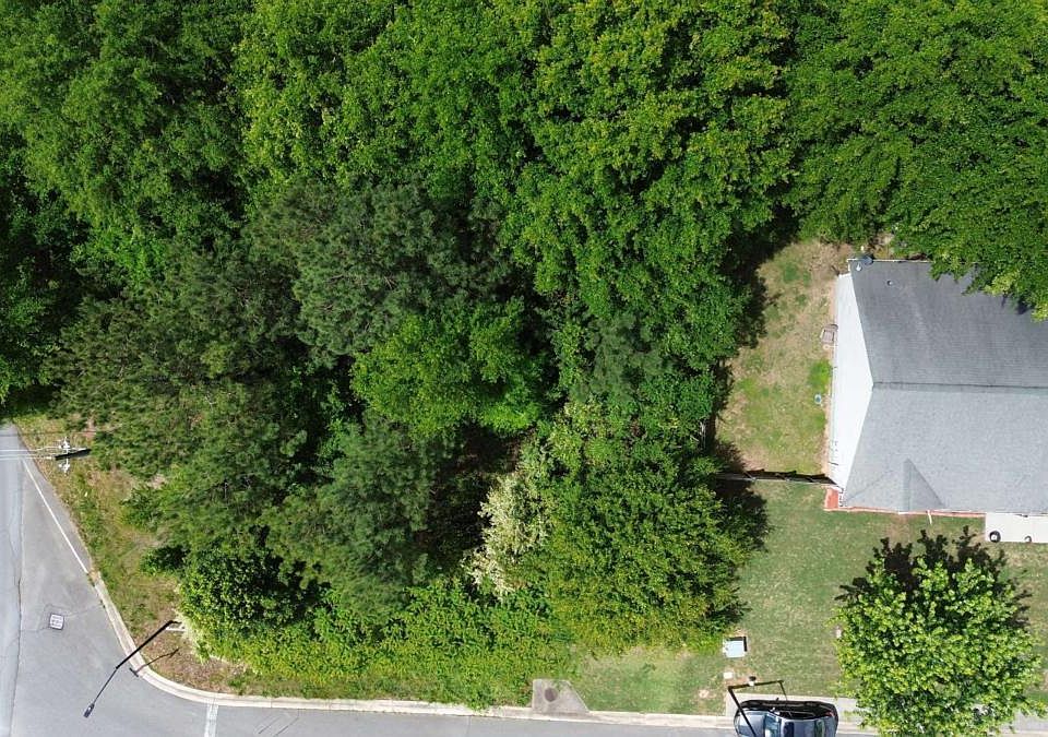 1st image of 111 Jarrett Dr