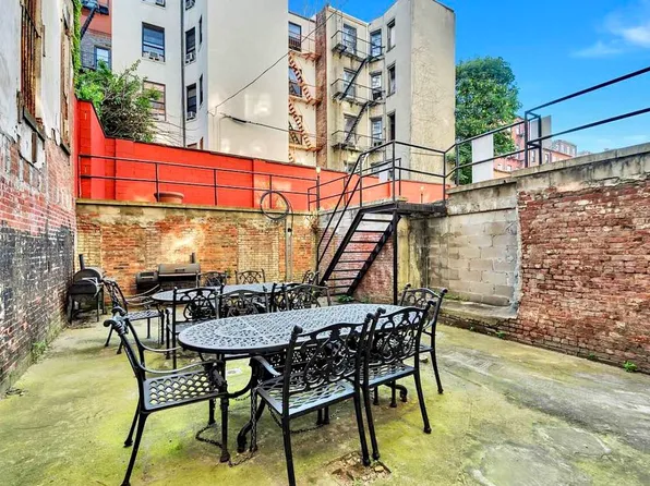 1240 Bedford Avenue image 8 of 12