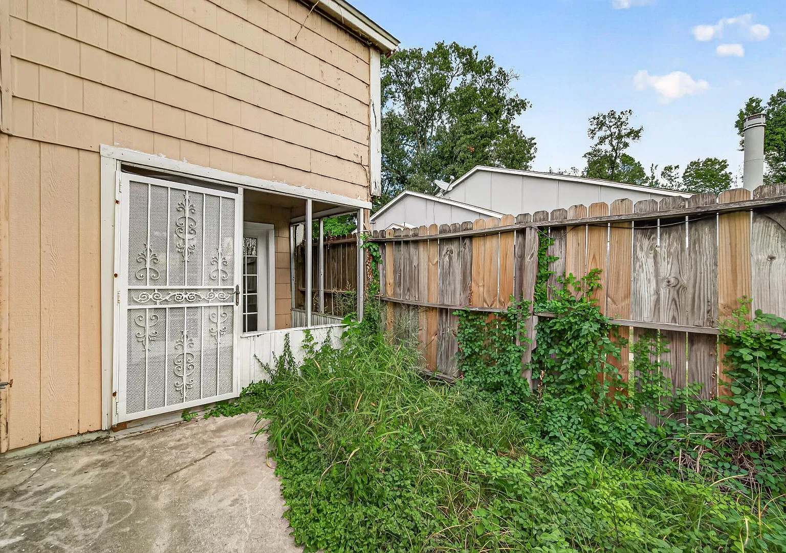 12230 Wild Pine Dr - A — Photo 2