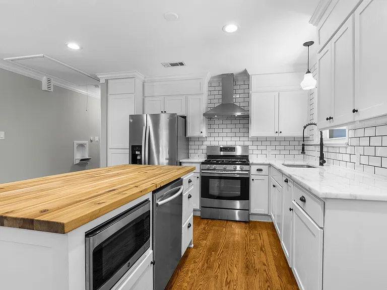 563 Hambrick Rd — Photo 21
