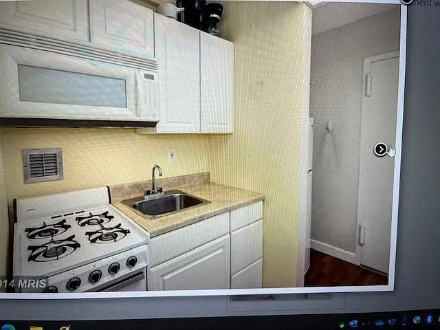 1011 Arlington Blvd #514 — Photo 8