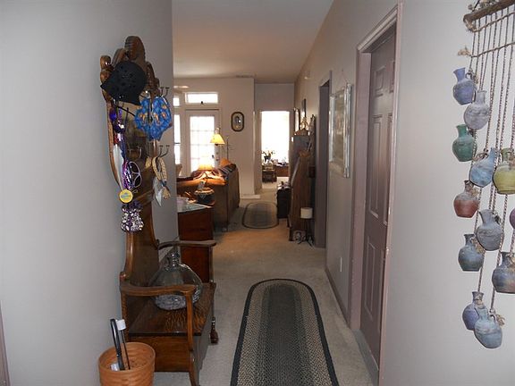 2nd image of 3920 Mayfield Ct