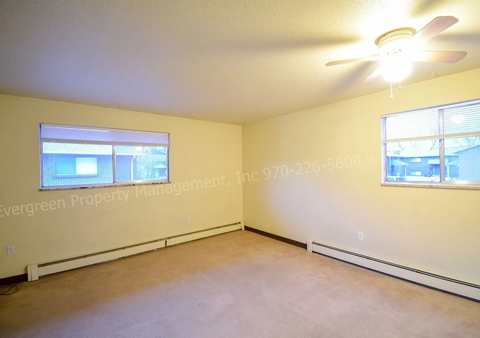 923 James Ct — Photo 3