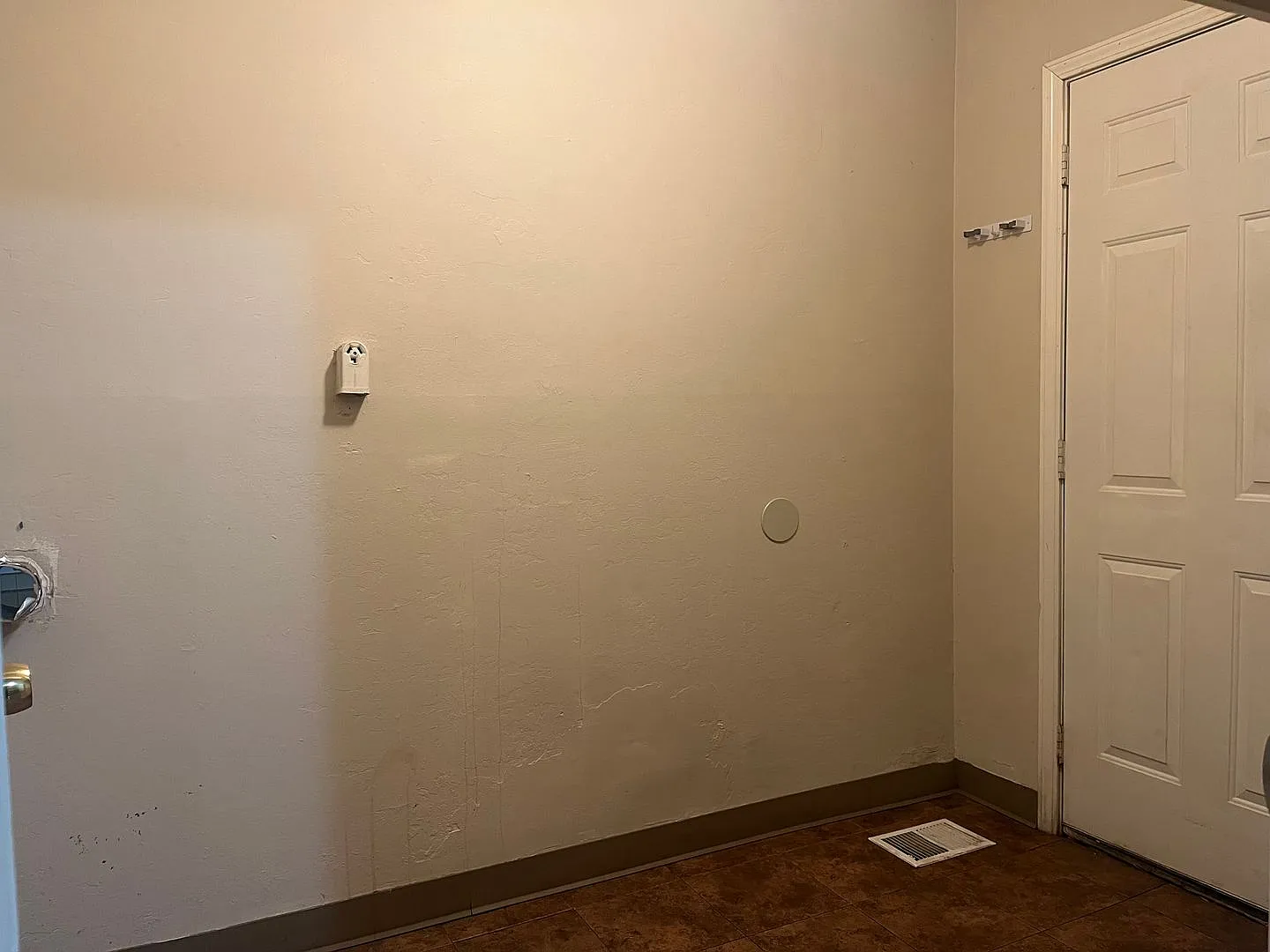 Single Family Home Down The Street From Walmart — Photo 4