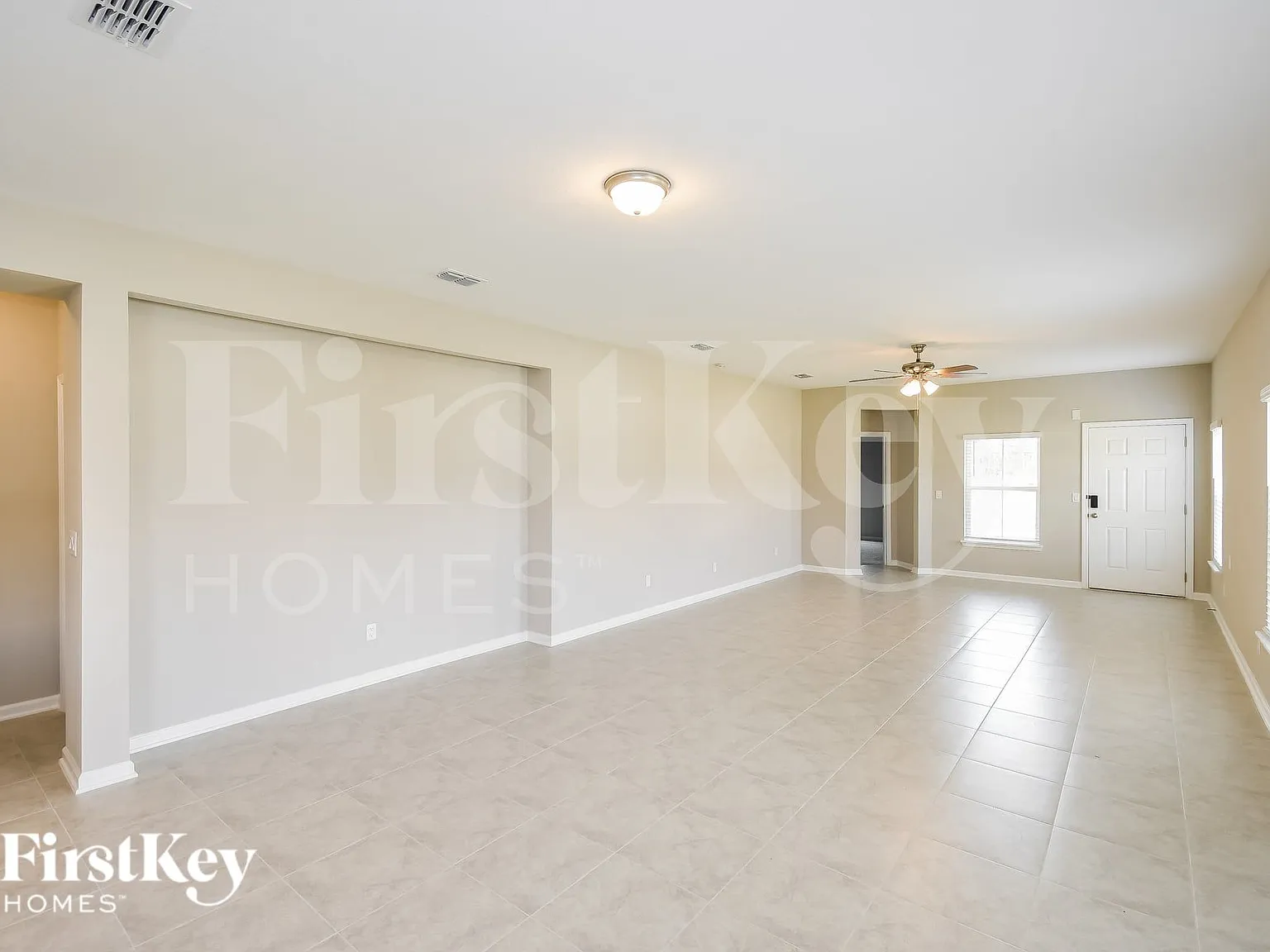3 bed, 2.0 bath, 1864 sqft, $2,380 — Photo 3