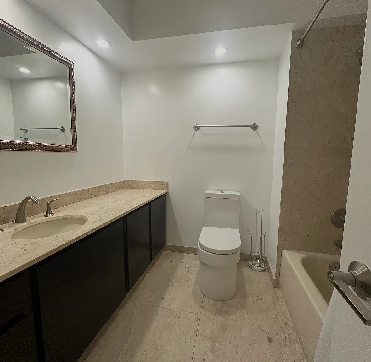 2 bed, 1500 sqft, $5,195 — Photo 4