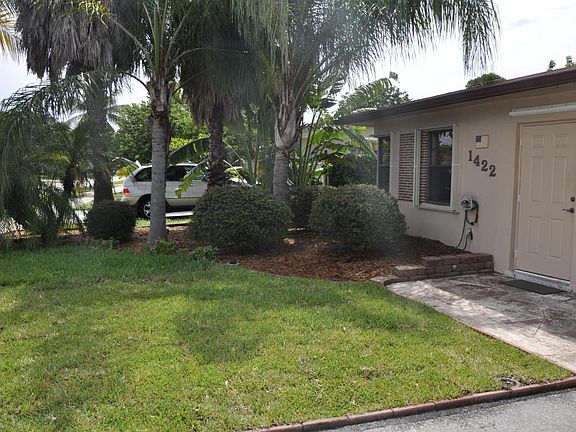 2nd image of 1422 NE 28th Ct