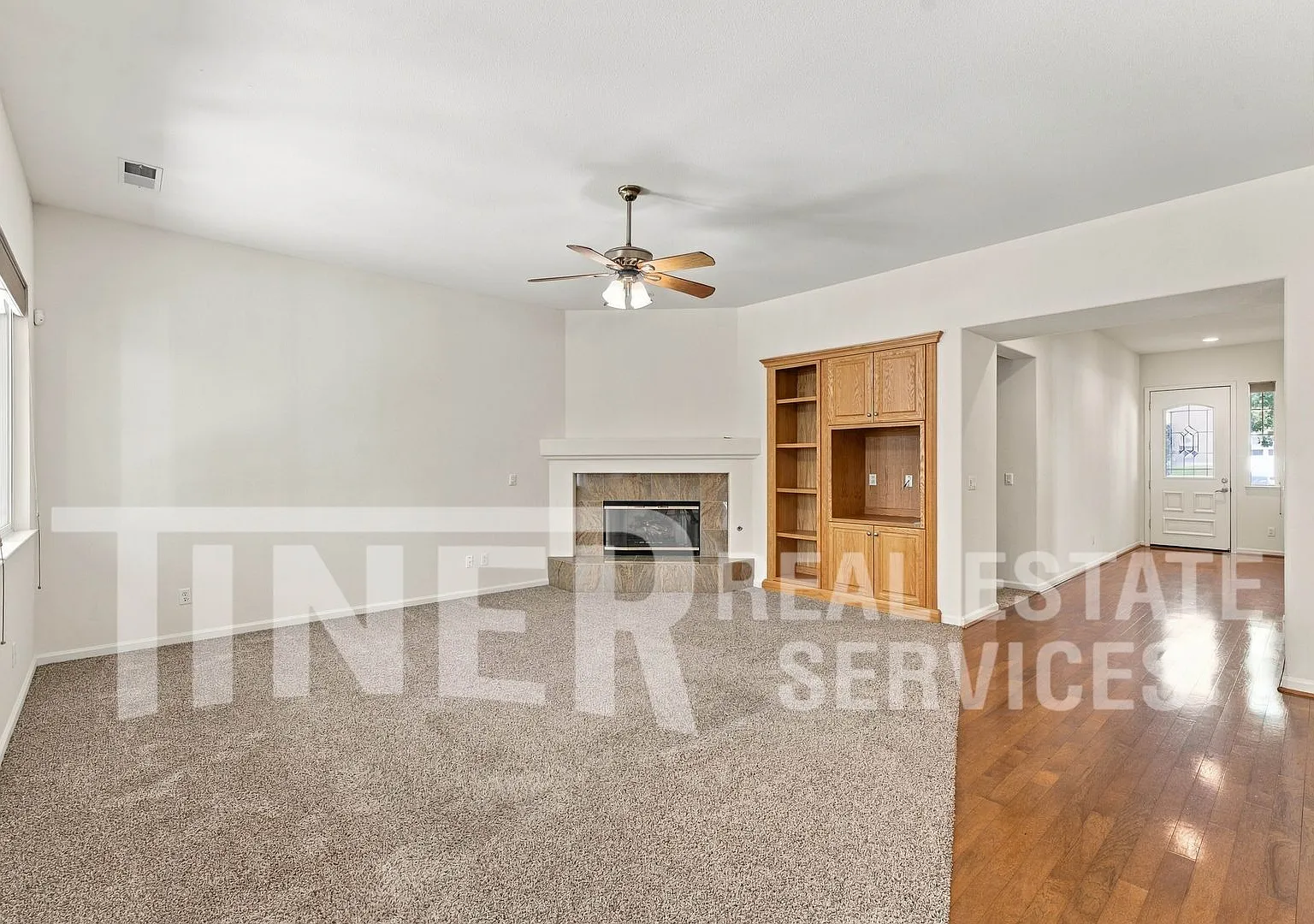 1885 Casterbridge Dr - TIER 1 -Stunning Three Bedroom+ office/den Roseville Home — Photo 2