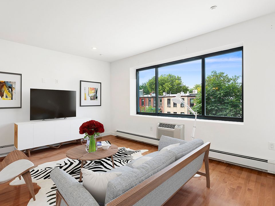 1st image of 400 15th St APT 2A