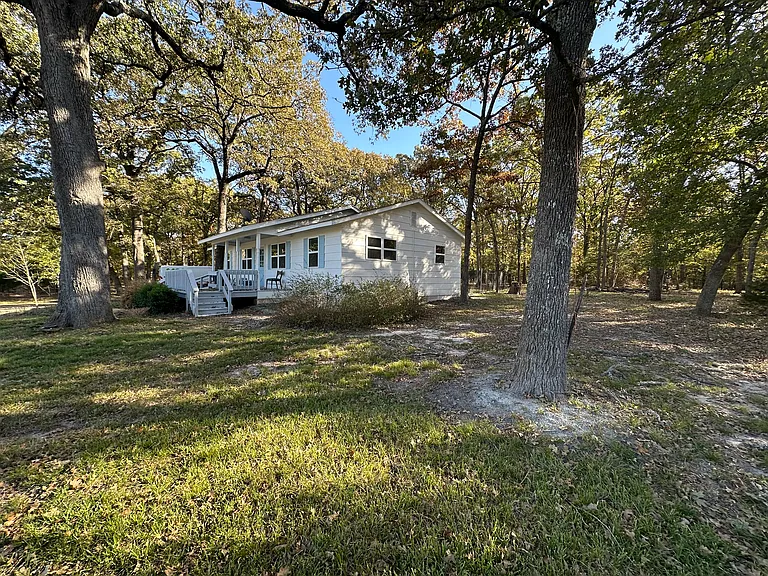 2752 Private Road 2410 — Photo 9