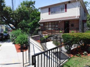 21-24 Fernside Pl, Far Rockaway, NY 11691