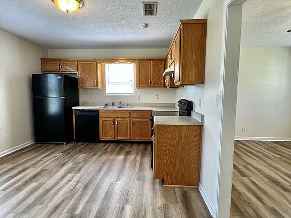 2nd image of 1118 Keith Ave