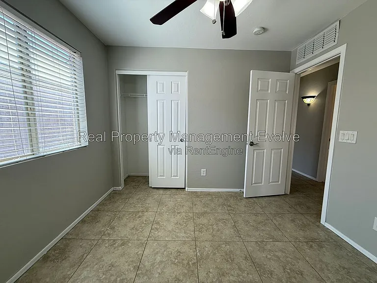 11728 W Avenida Del Sol — Photo 20