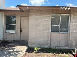 5609 Lochmoor #1, San Antonio, TX 78244