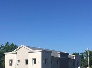 1967 Oak Tree Rd, Edison, NJ 08820