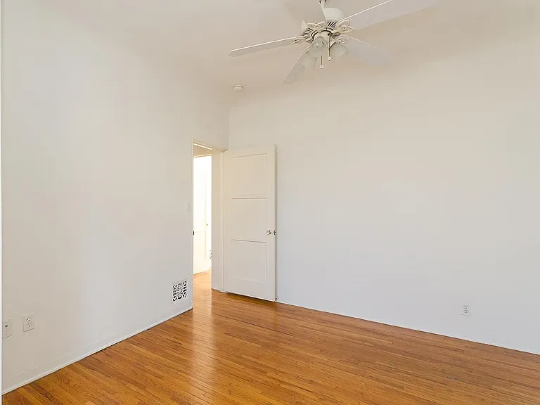 313 S Cochran Ave #313 — Photo 20
