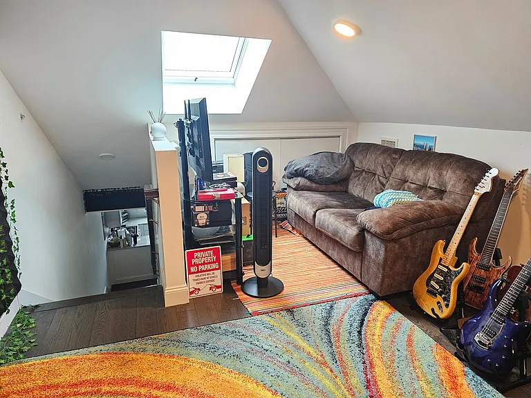 44 W Eagle St #3 — Photo 8