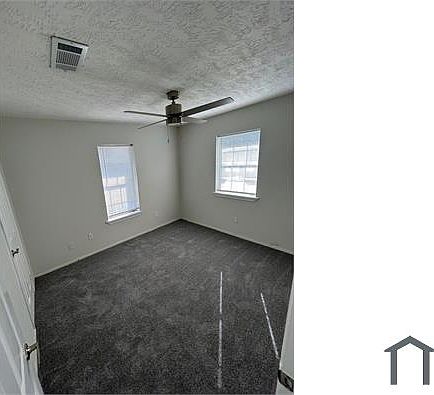 3rd image of 2601 Creston Dr