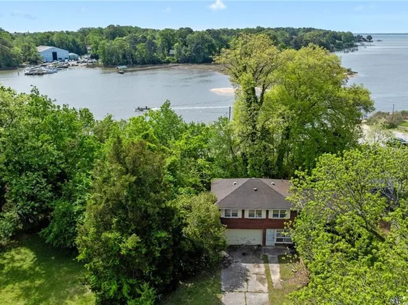 508 Menchville Rd S, Newport News, VA 23602