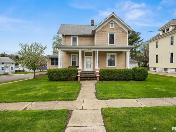 308 S Pine St, Washington, IL 61571