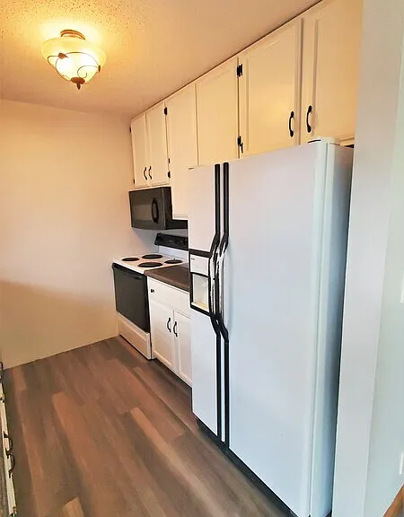 6235 Langdon Ave SW — Photo 8