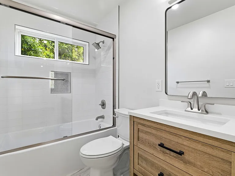274 Everett Ave — Photo 22